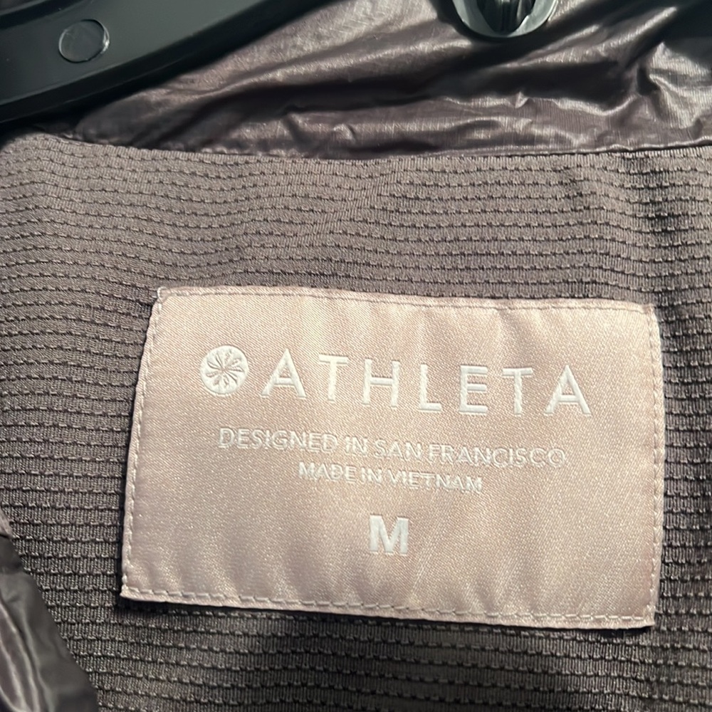 Light weight jacket - Picture 3 of 3